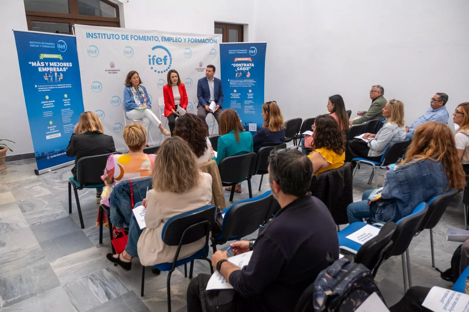 La concejal Beatriz Gandullo presidió la primera de las tres jornadas de puertas abiertas