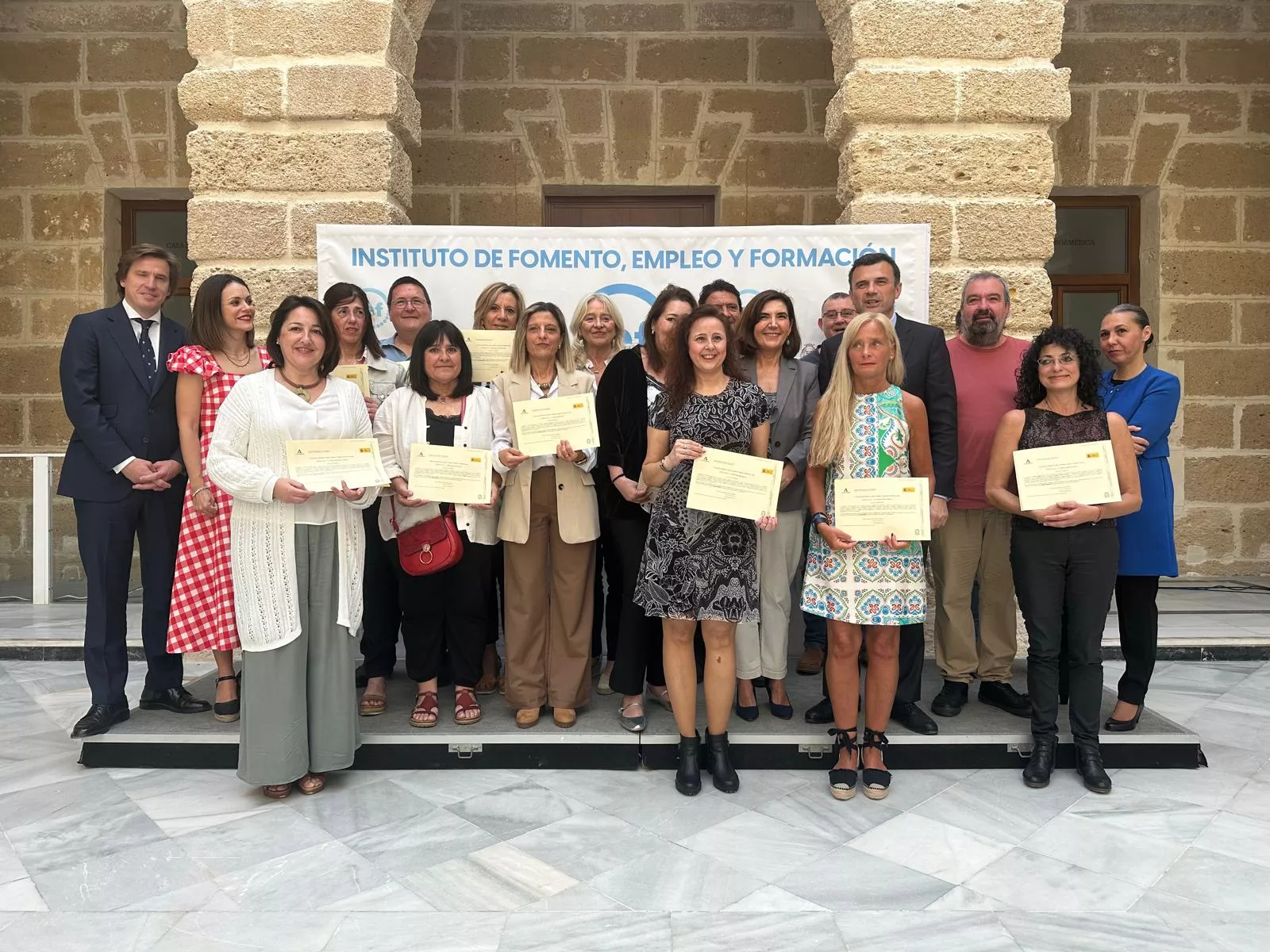 Blanco presidió la entrega de los diplomas a los participantes del programa municipal de Empleo y Formación de Cádiz