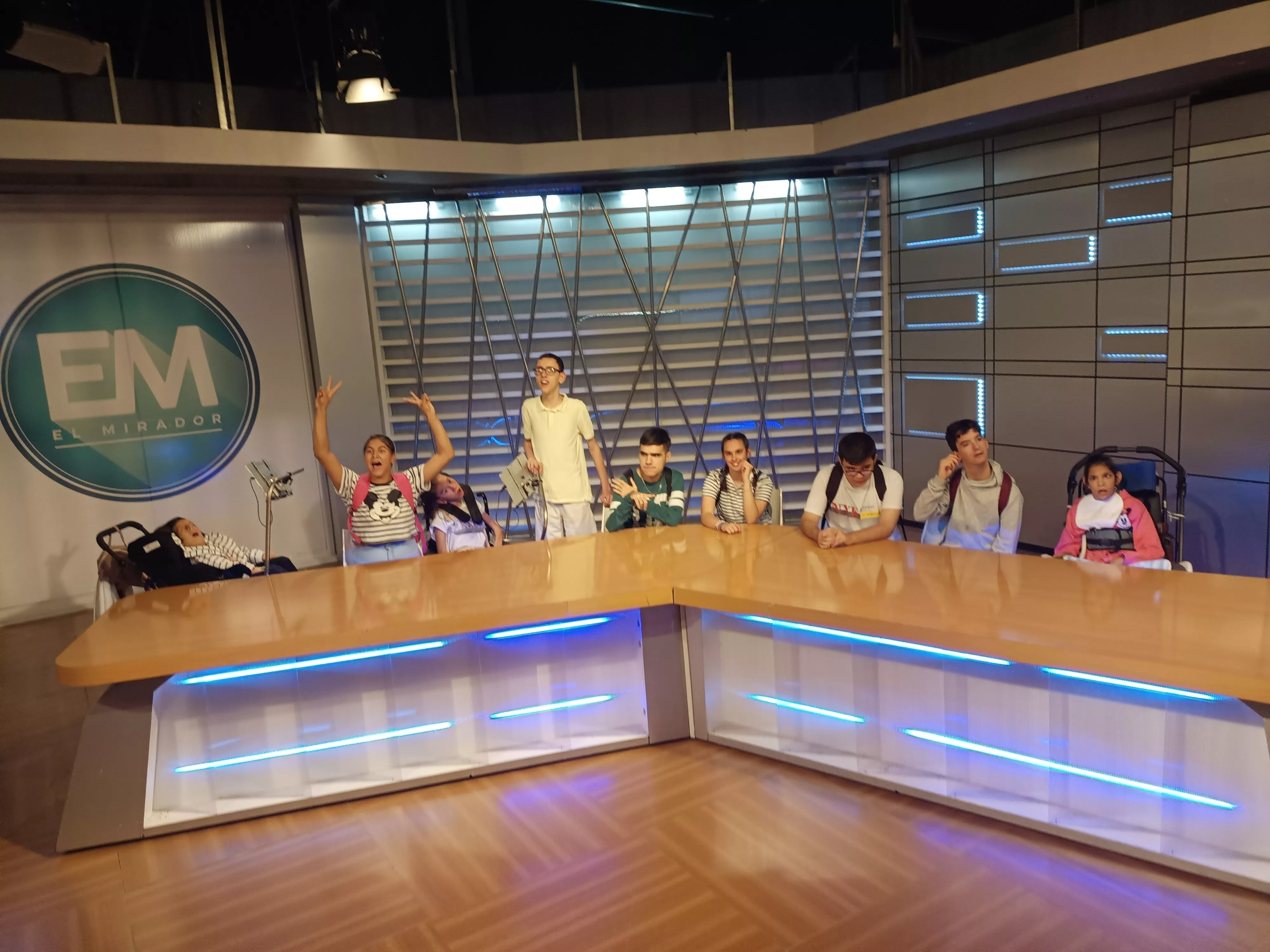 Visita de escolares de Upace --
