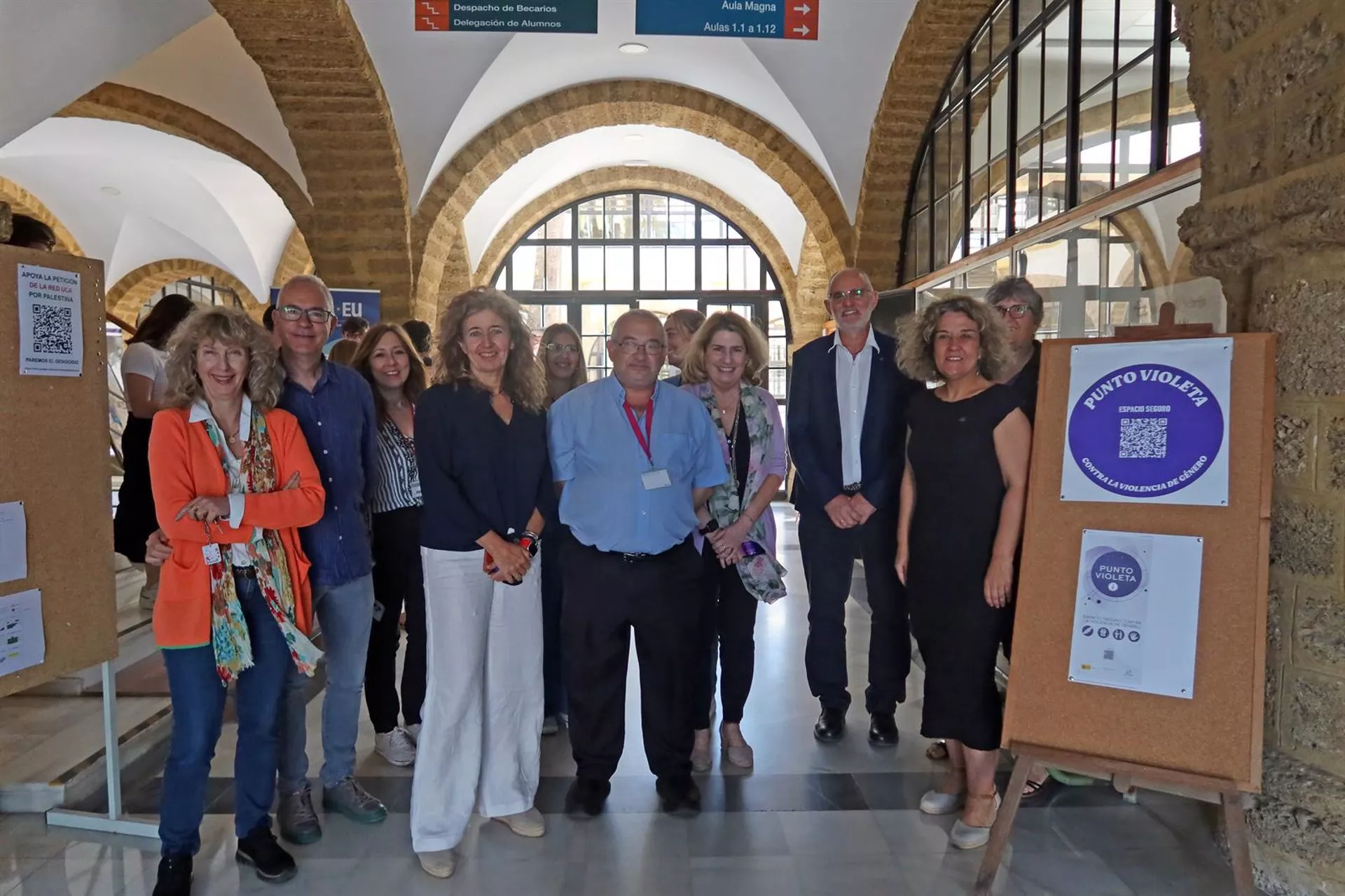 Inauguración del punto violeta en la Facultad de Filosofía y Letras de Cádiz