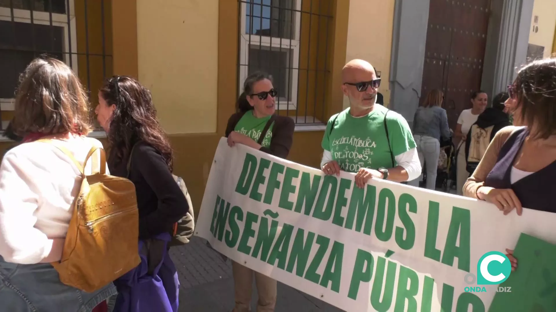 El profesorado pide, entre otras medidas, la bajada de la ratio y terminar con la supresión de aulas.