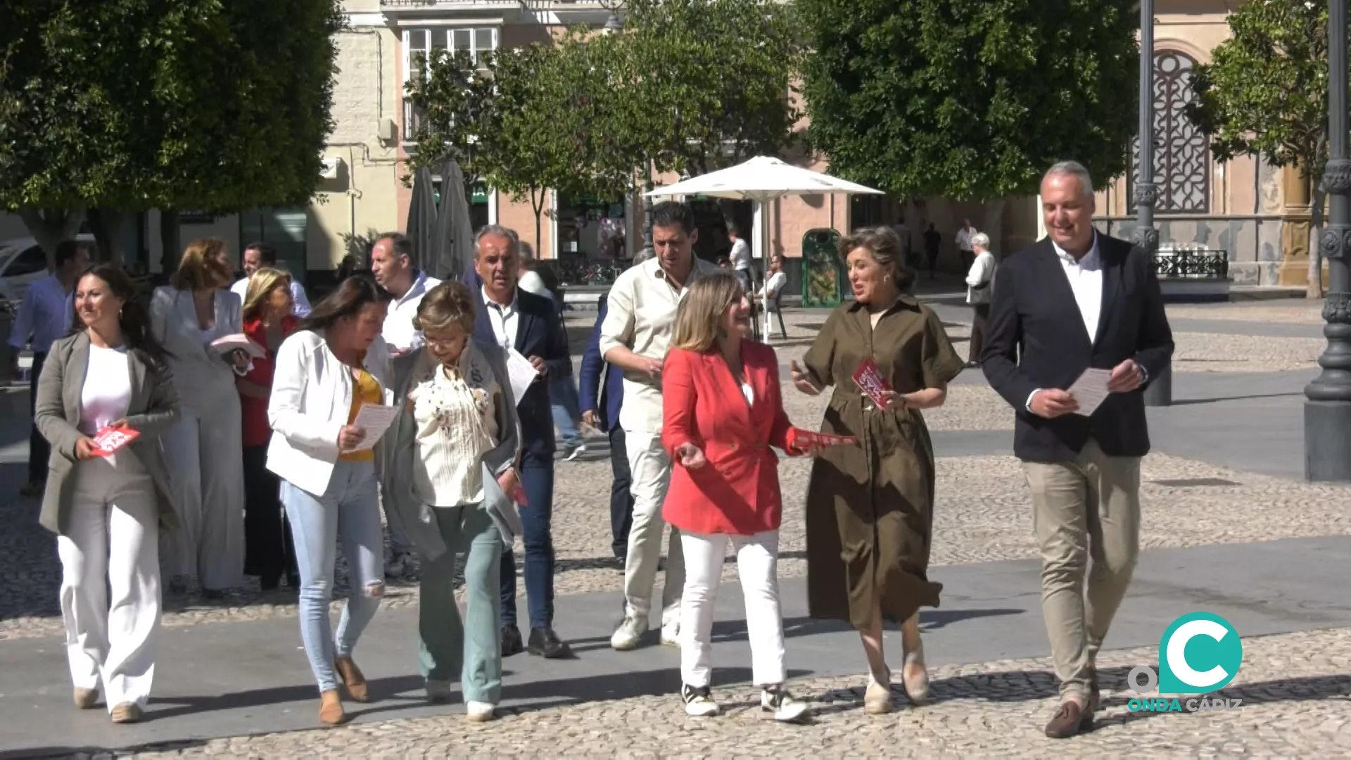 La candidata del PSOE a las elecciones europeas, Ana Romero, en una visita en Cádiz. 