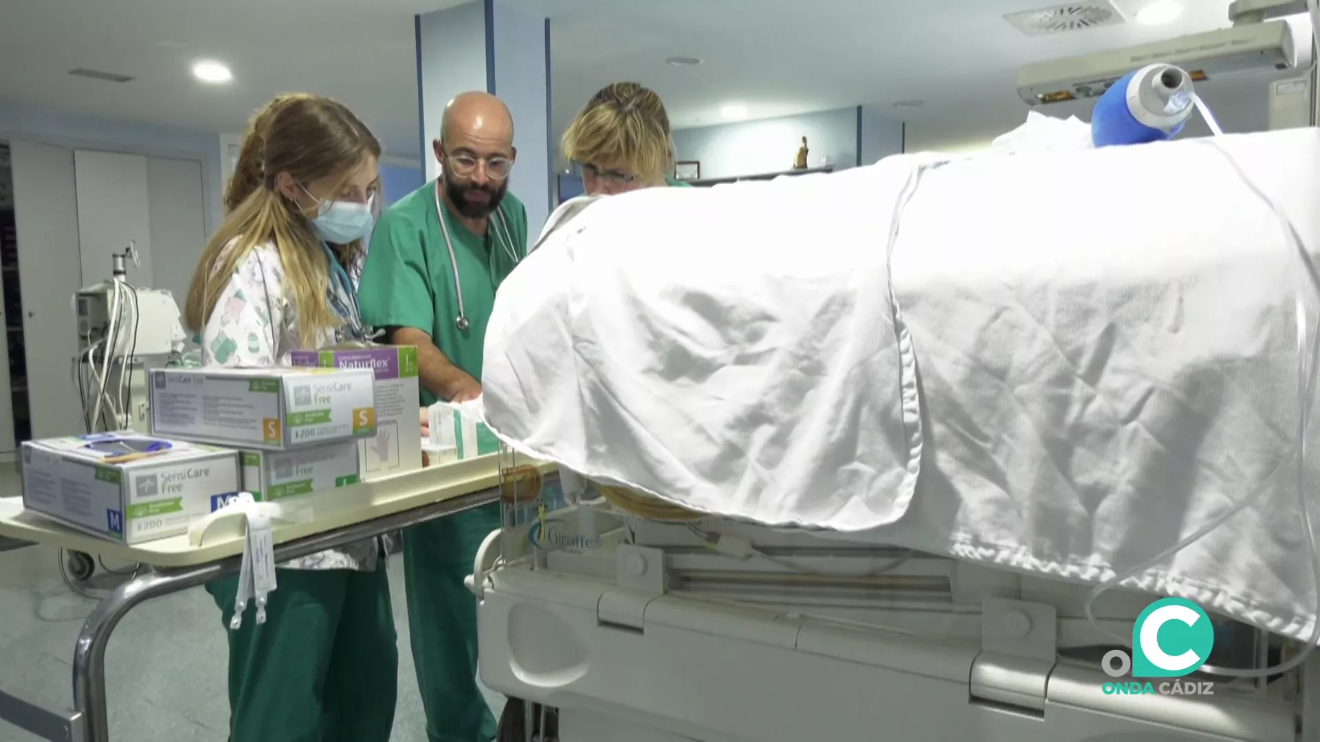 Sanitarios en un centro de salud de Cádiz