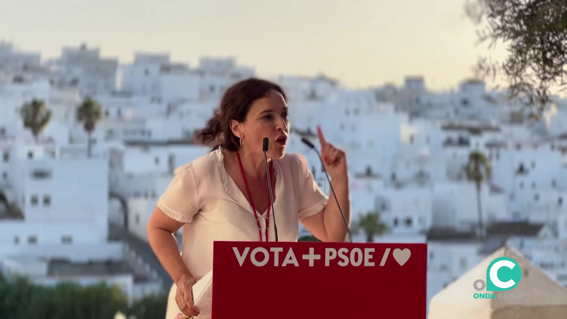 La candidata al Parlamento europeo por el PSOE interviene en Vejer