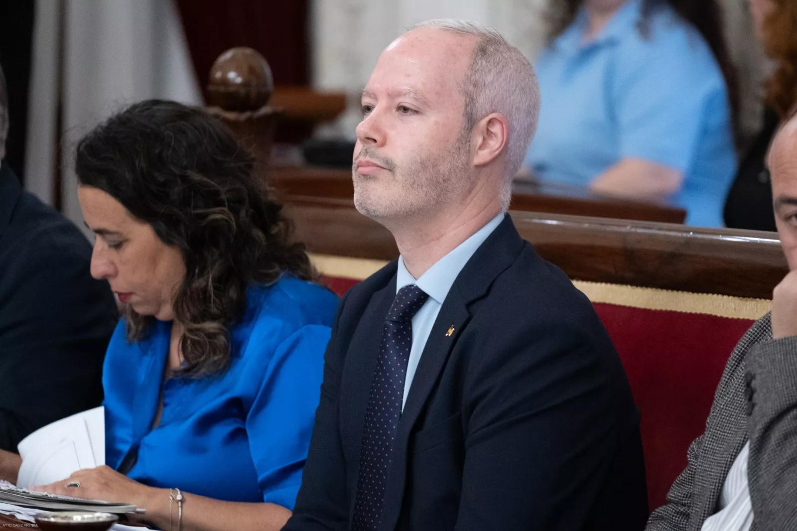 El secretario general del PSOE, José Ramón Ortega, en una sesión plenaria en el Ayuntamiento de Cádiz. 