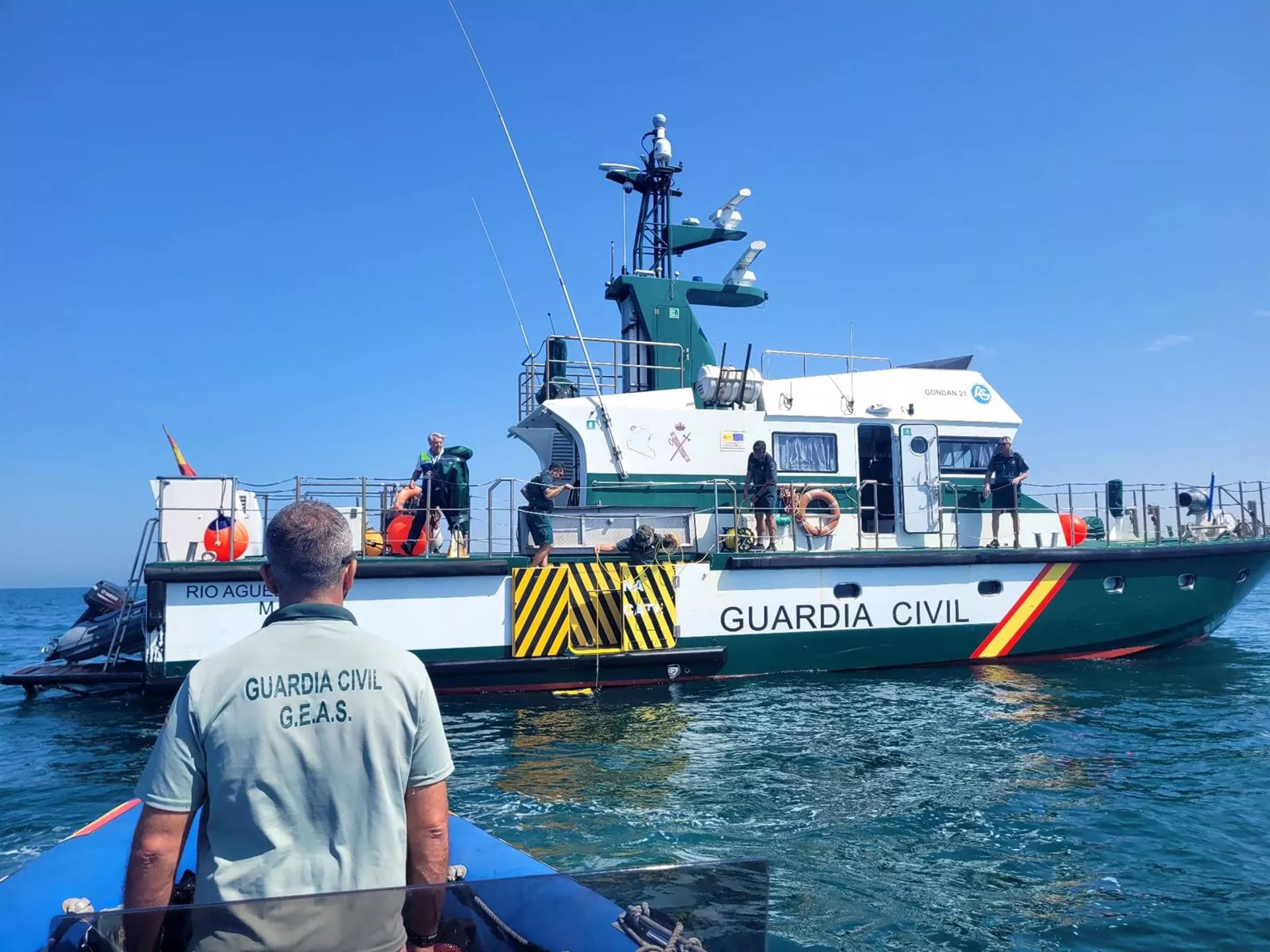 Dispositivo de búsqueda de un hombre desaparecido en aguas de Rota