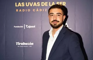 Manu Sola dirige actualmente el magacine radiofónico ‘Hoy por Hoy Cádiz’ de la emisora Radio Cádiz Cadena SER.