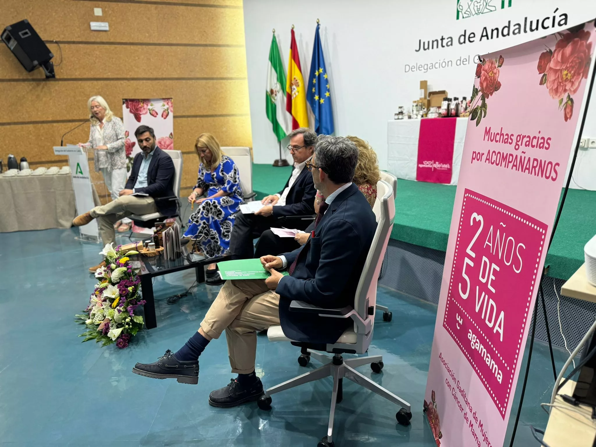 La delegada del Gobierno de la Junta en Cádiz, Mercedes Colombo, preside el encuentro empresarial 'Un café con propósito'.