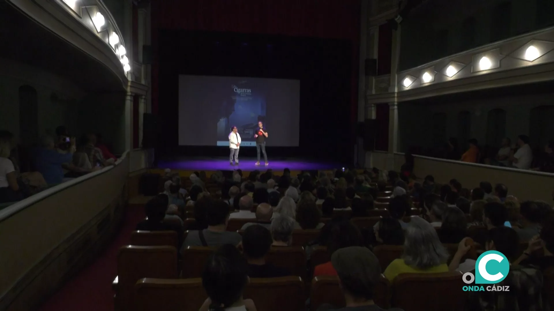 Manu Sola presenta el cortometraje 'Cigarras'. 