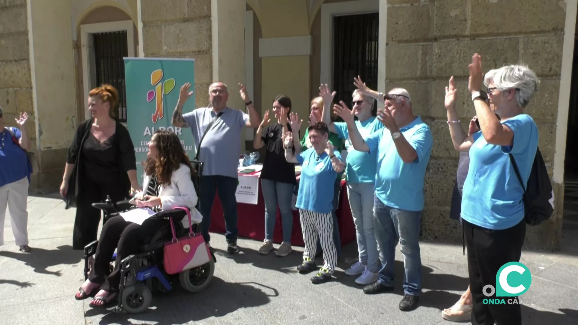 Cádiz se ha unido hoy a la celebración del Día Nacional de Lenguas de Signos. 