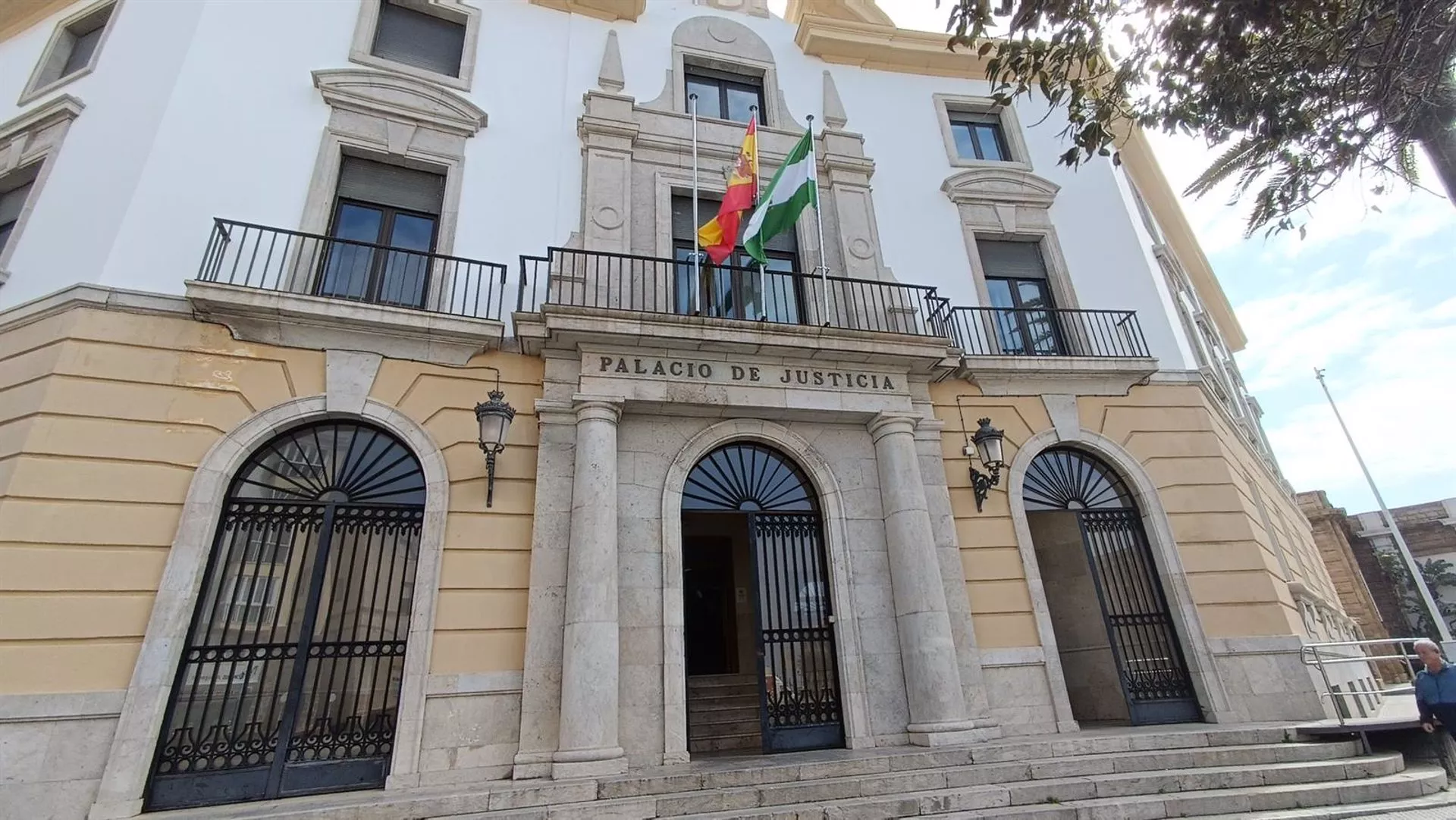 Fachada de la Audiencia Provincial de Cádiz