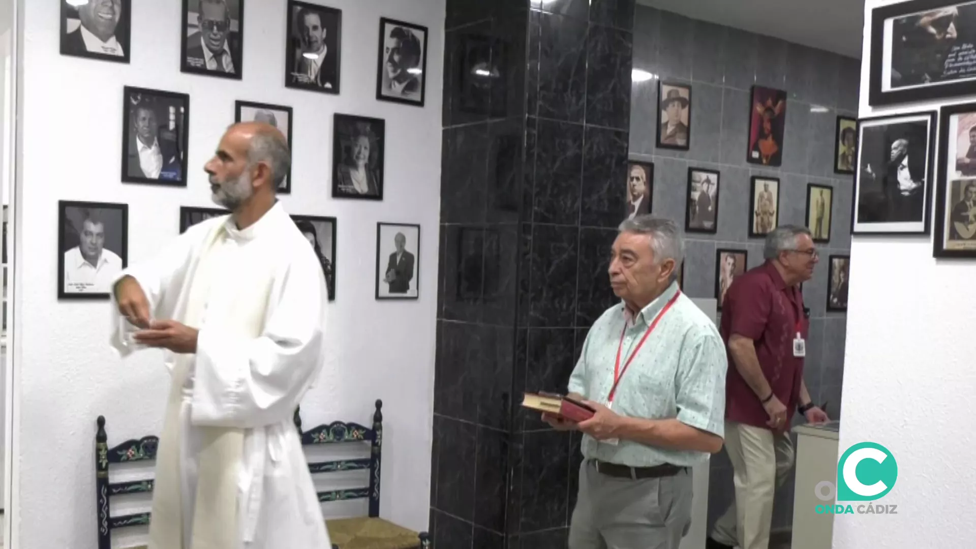 Un sacerdote bendijo las dependencias durante el acto