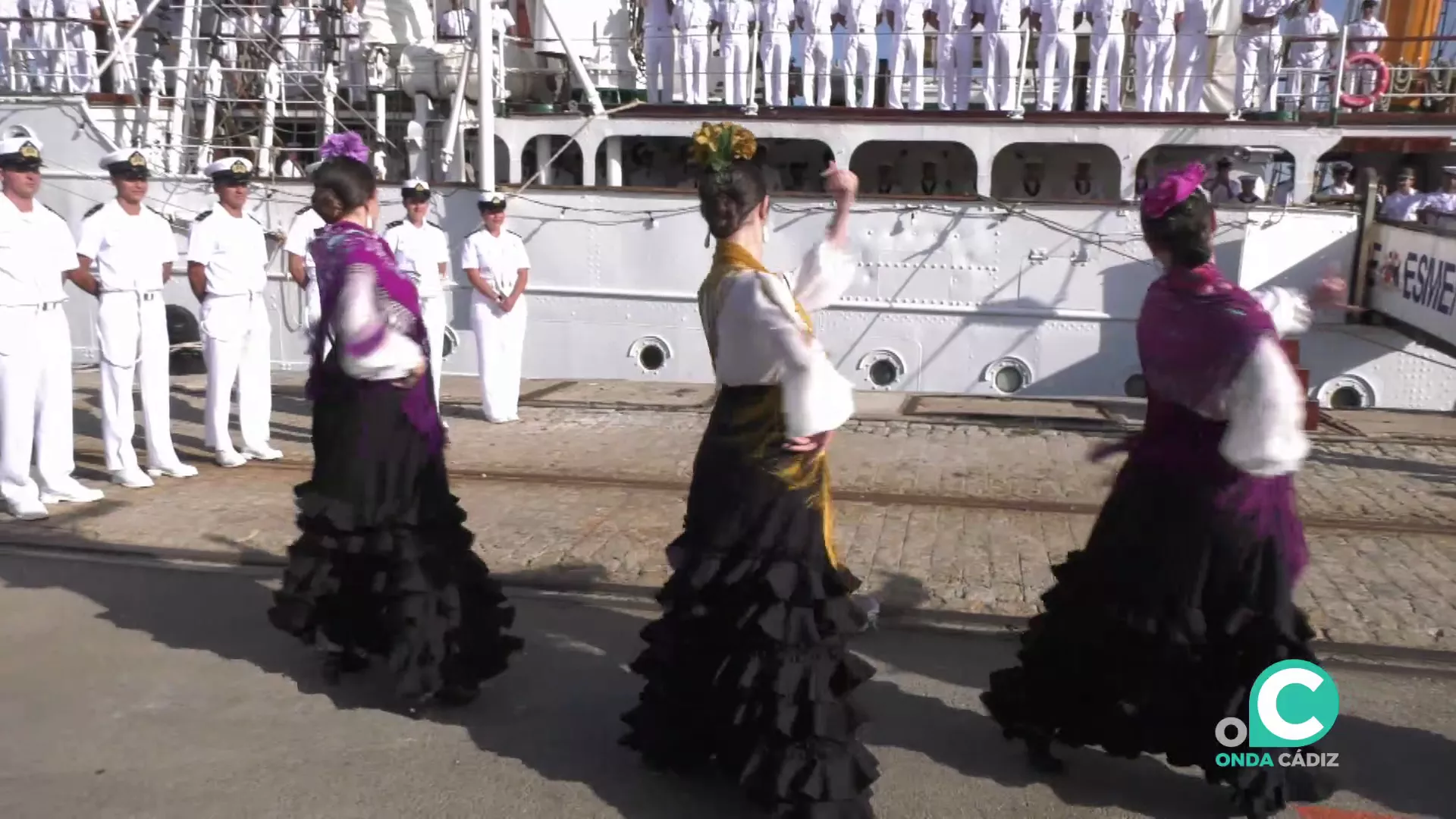 Bailes de la tierra dieron la bienvenida a La Dama Blanca