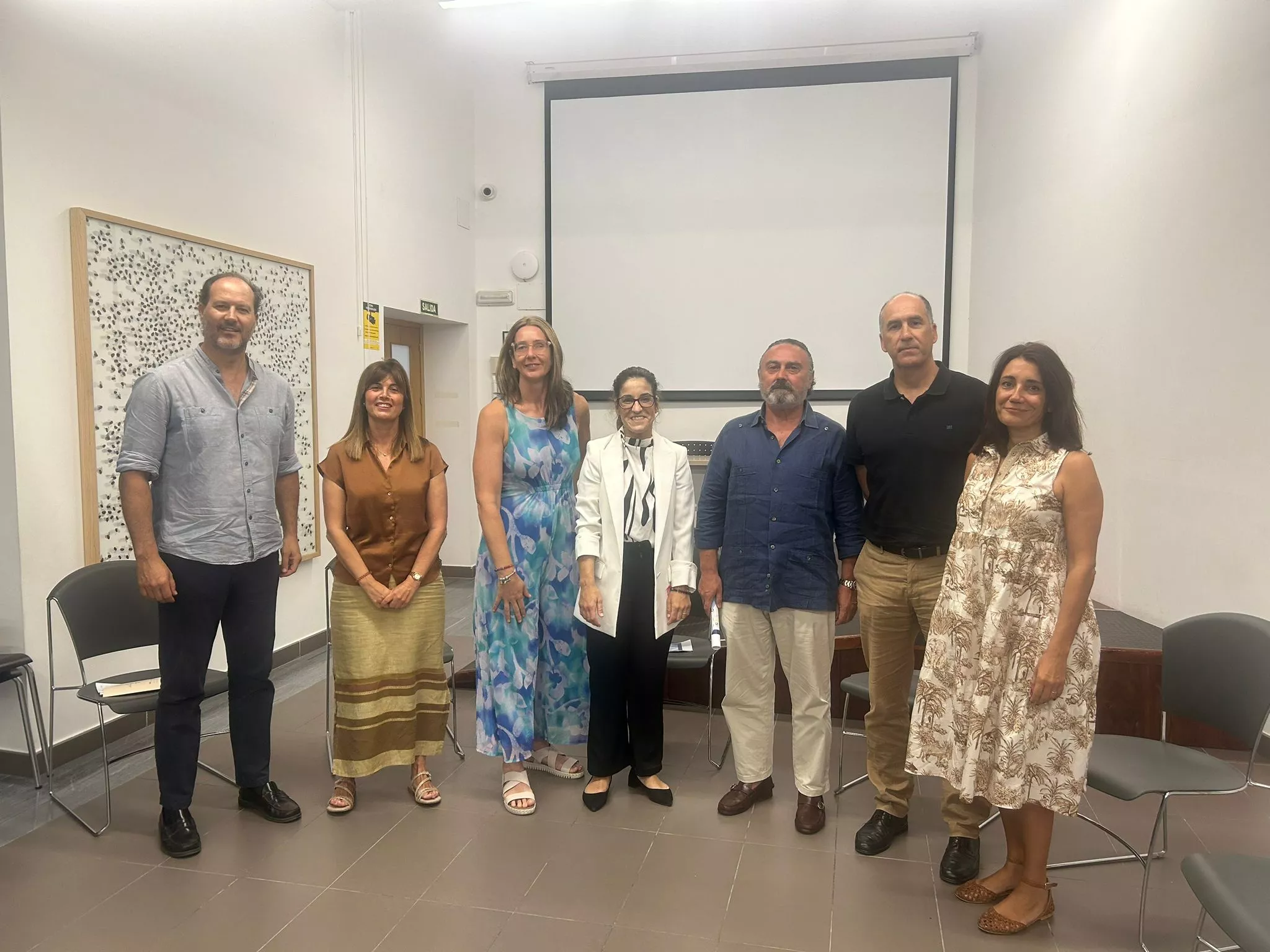 La concejala de Salud, Gloria Bazán, con los distintos colegios profesionales de Cádiz del ámbito sanitario. 