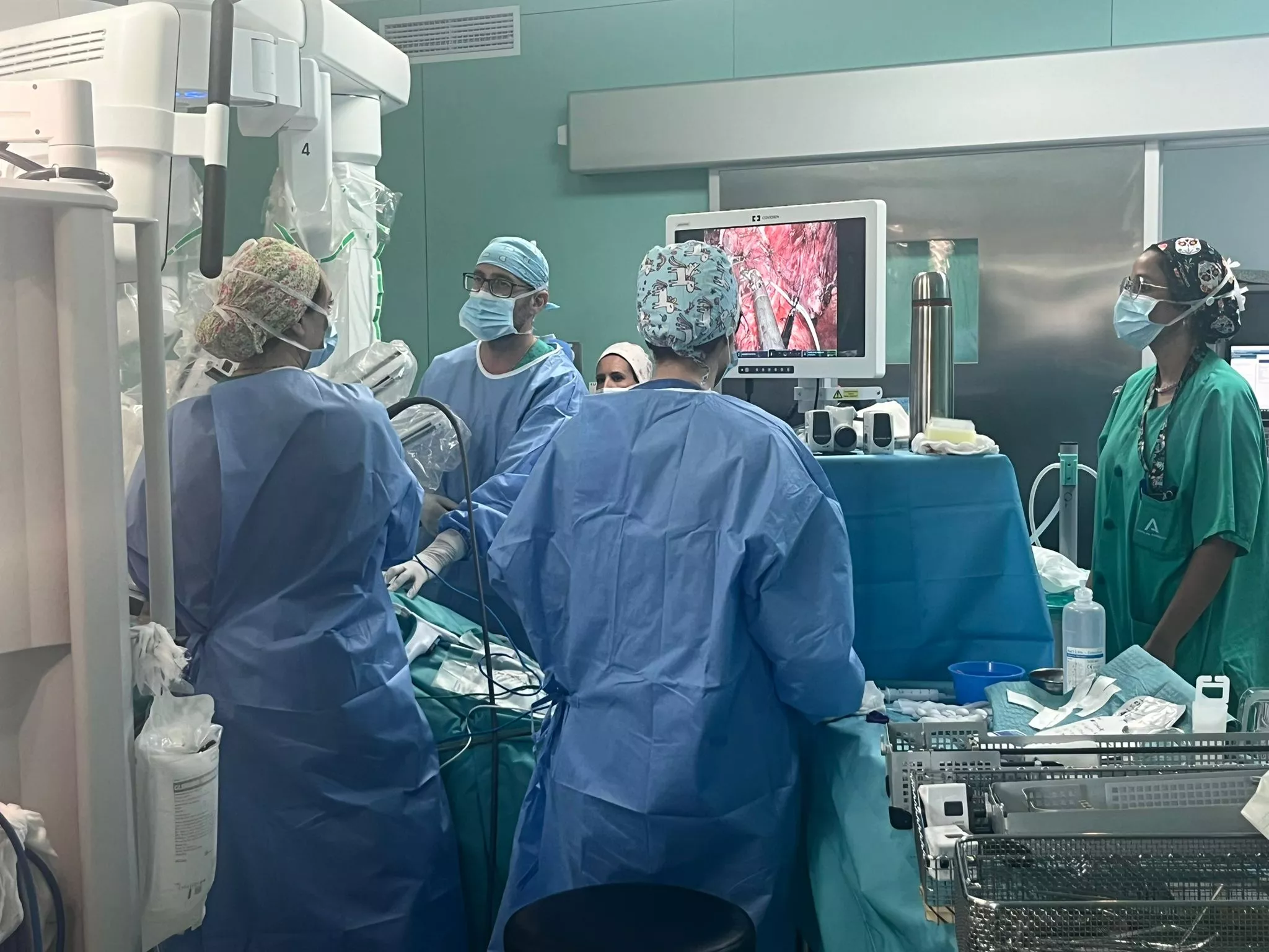 Un momento de la intervención en el centro hospitalario gaditano