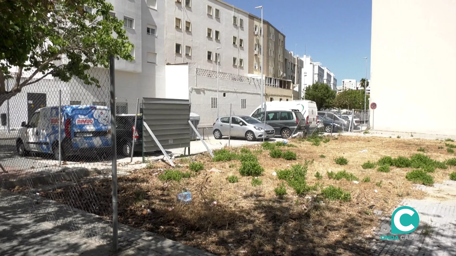 Miembros del PSOE mantienen un encuentro con los vecinos del Cerro del Moro. 