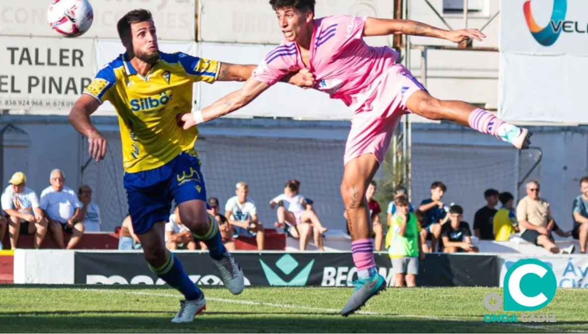 Glauder fue titular en el equipo cadista (Foto: Recreativo de Huelva)