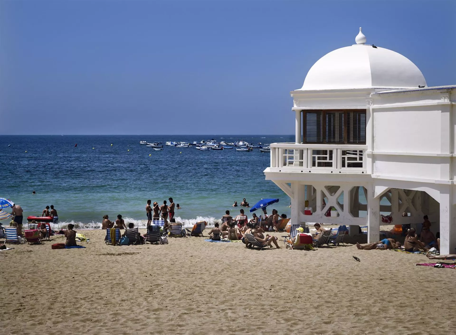 Imagen del mar desde la playa de La Caleta