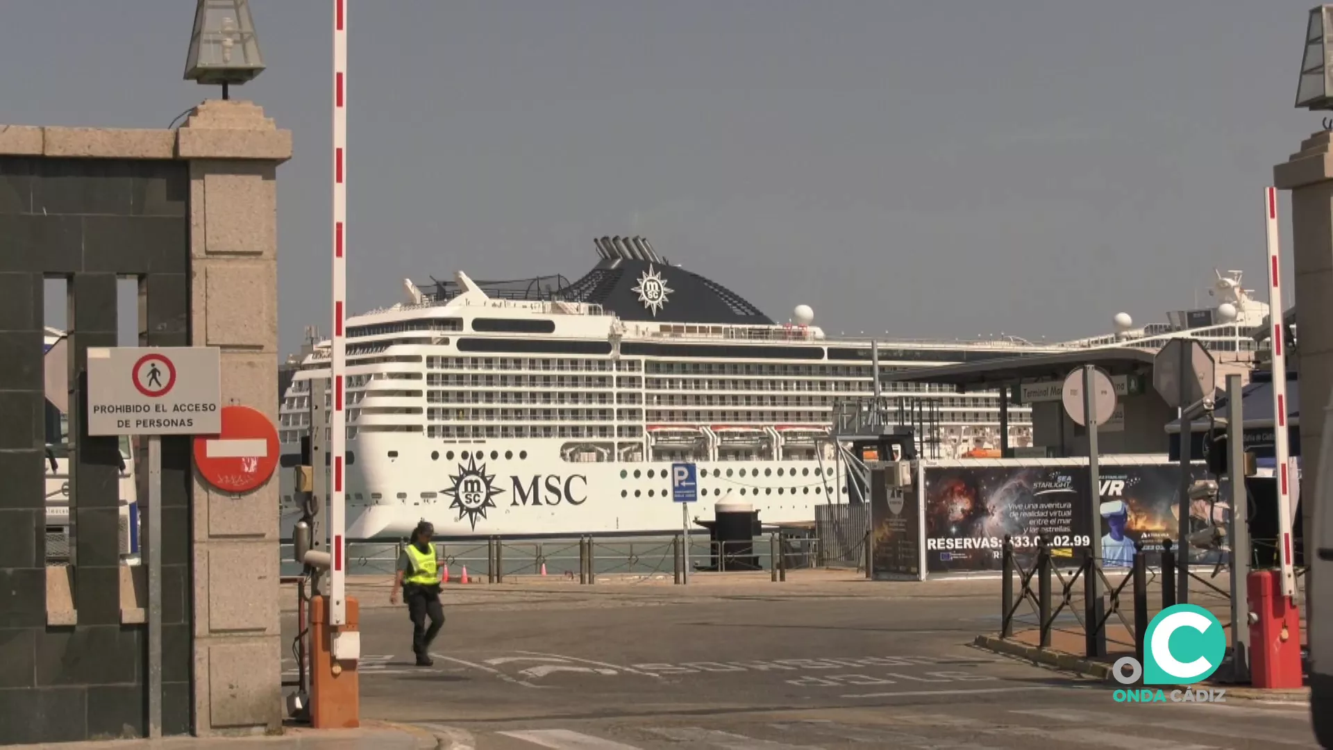 El MSC Orquesta con 3.000 pasajeros a bordo este lunes en Cádiz 