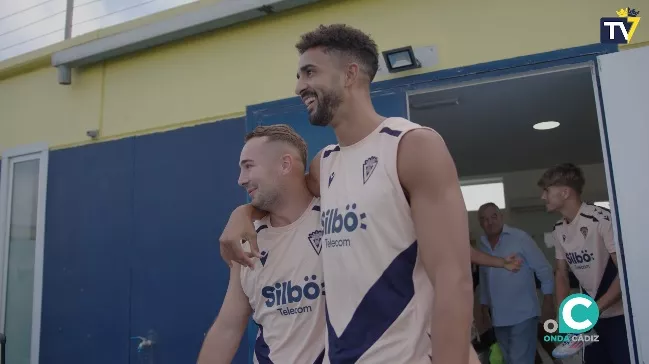 Chris Ramos y Ontiveros en una sesión de entrenamiento de esta semana (Foto: Cádiz CF)