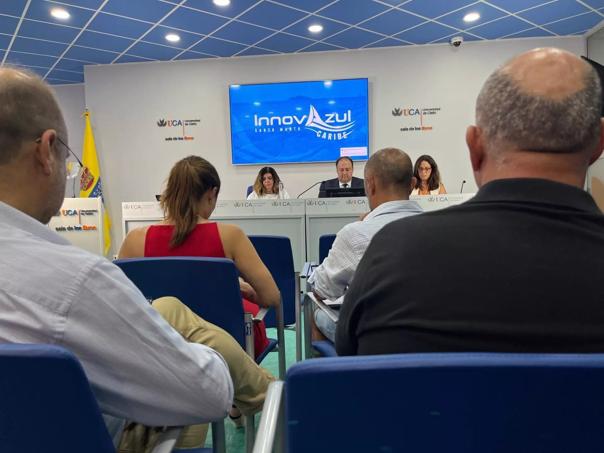 Presentación de InnovAzul Caribe 2024 en la Universidad de Cádiz.