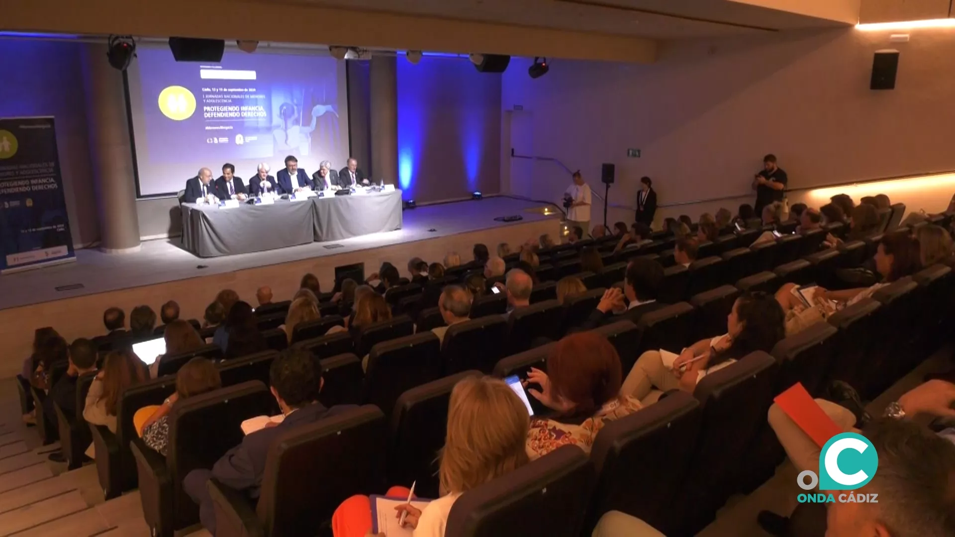 Imagen de la inauguración de las I Jornadas Nacionales de Menores y Adolescencia celebradas en Cádiz.