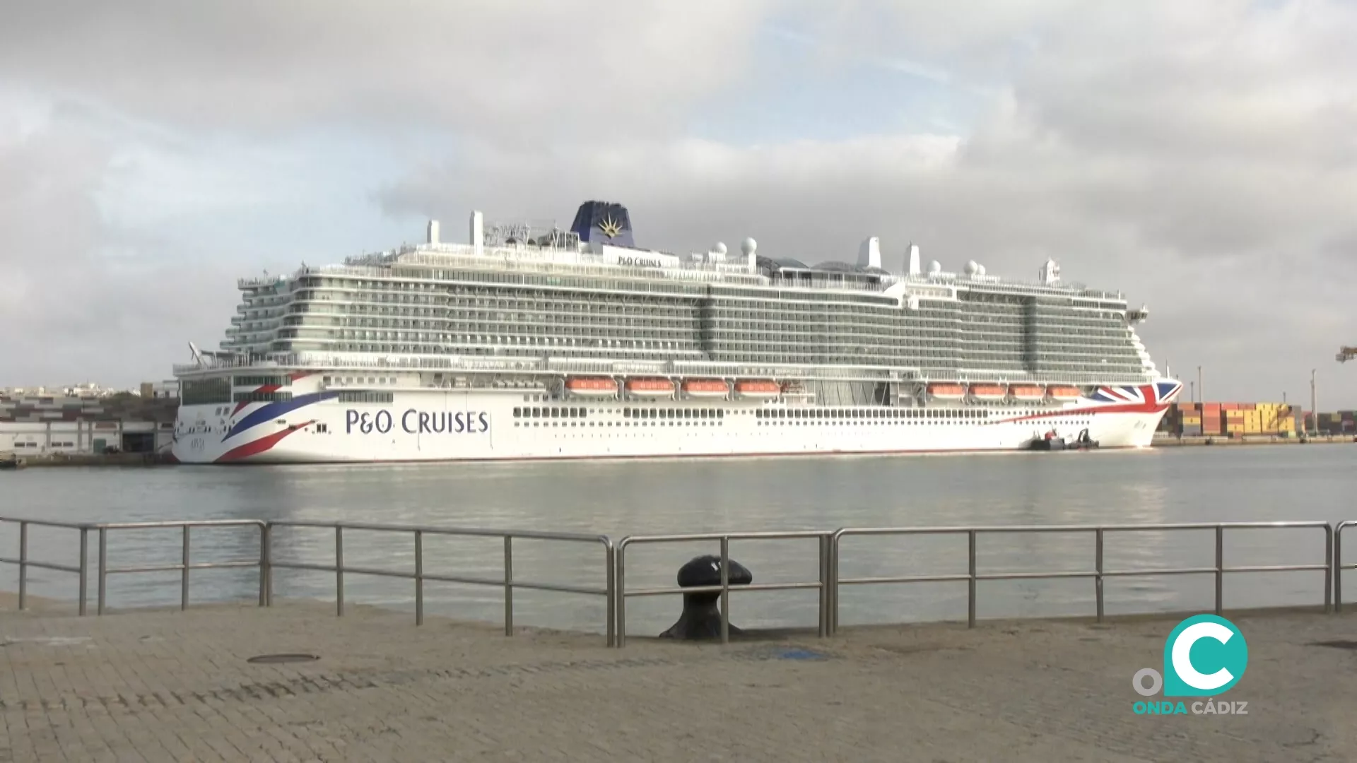 Un total de 52 navieras hacen escala en el puerto gaditano, según la Autoridad Portuaria de la Bahía de Cádiz.