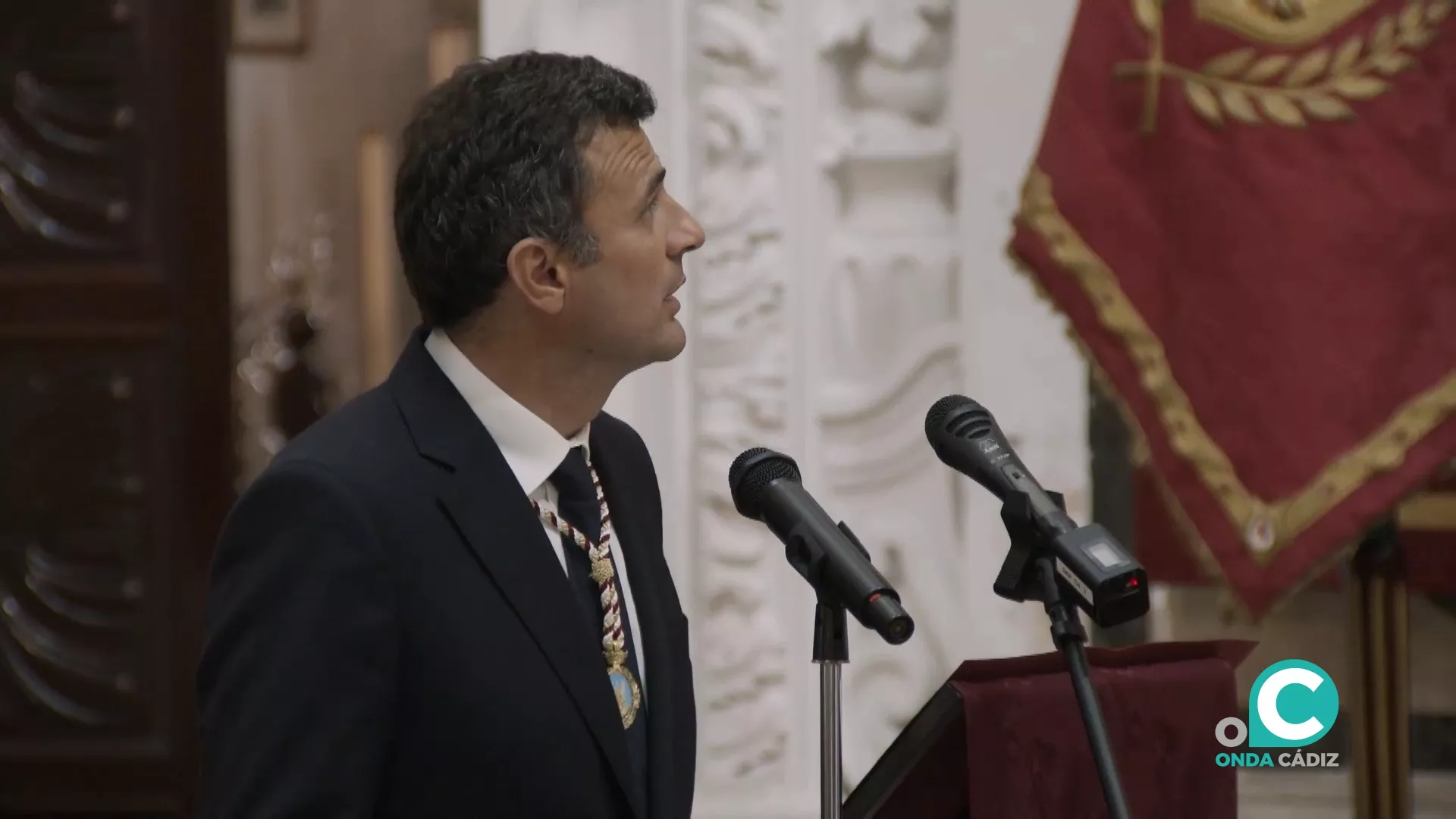 El alcalde de Cádiz, Bruno García, durante la renovación del voto a la Patrona 