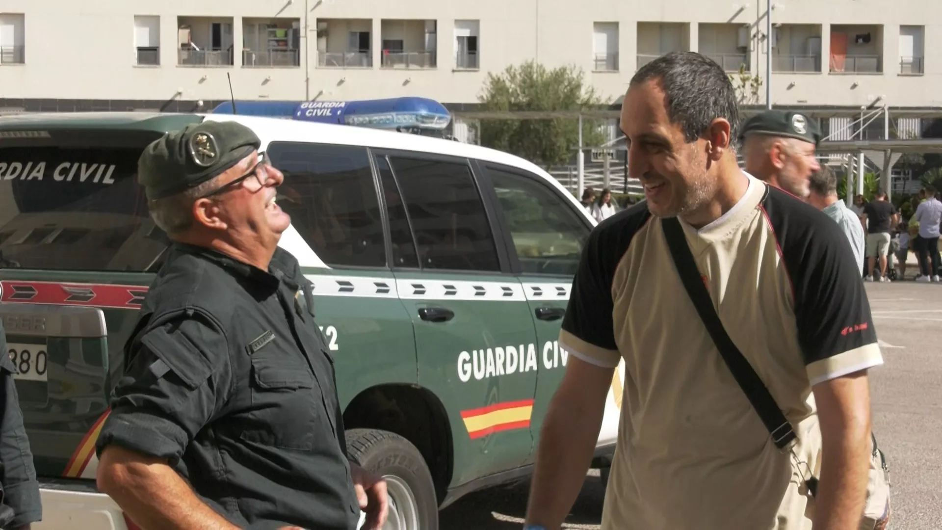 Jornada de Puertas Abiertas de la Guardia Civil dedicada a Down Cádiz. ...