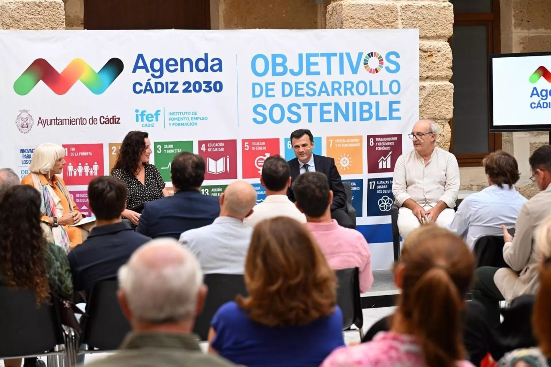 Distintas autoridades participaron en el acto 