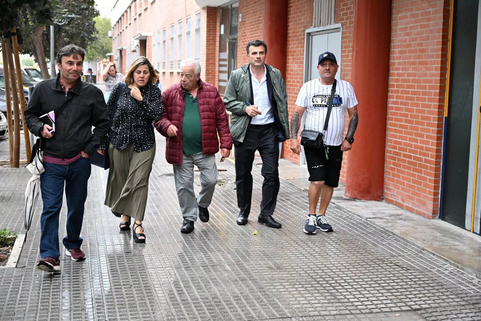 Visita del alcalde Bruno García a la barriada de la Paz.