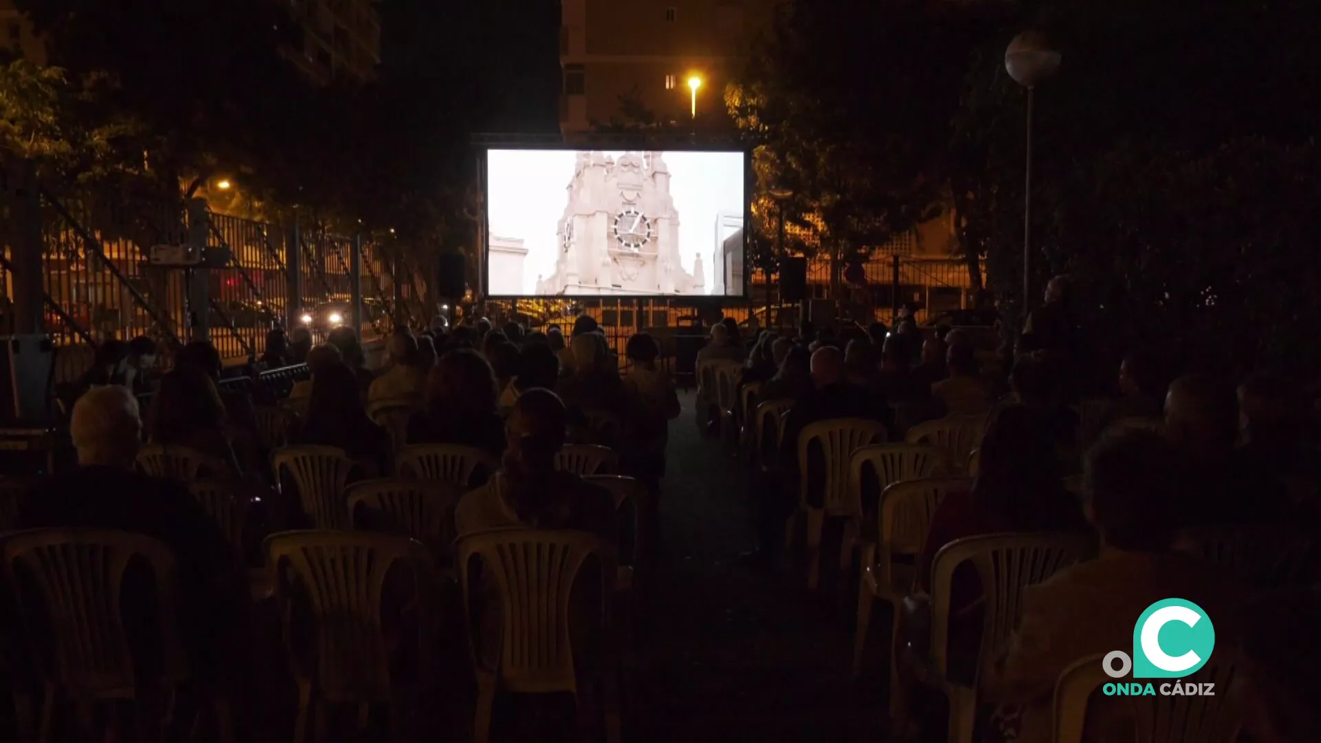 Mucho público se congregó para seguir esta obra filmica sobre el desaparecido autor