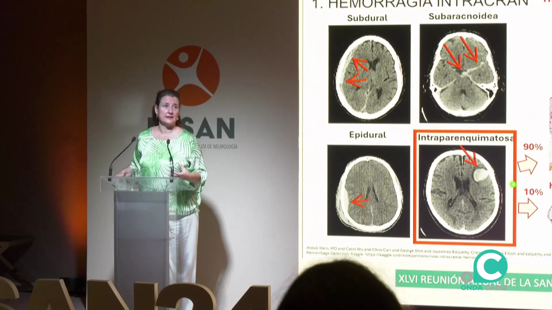 Momento de una de las intervenciones de la cita Momento de una de las intervenciones de la cita