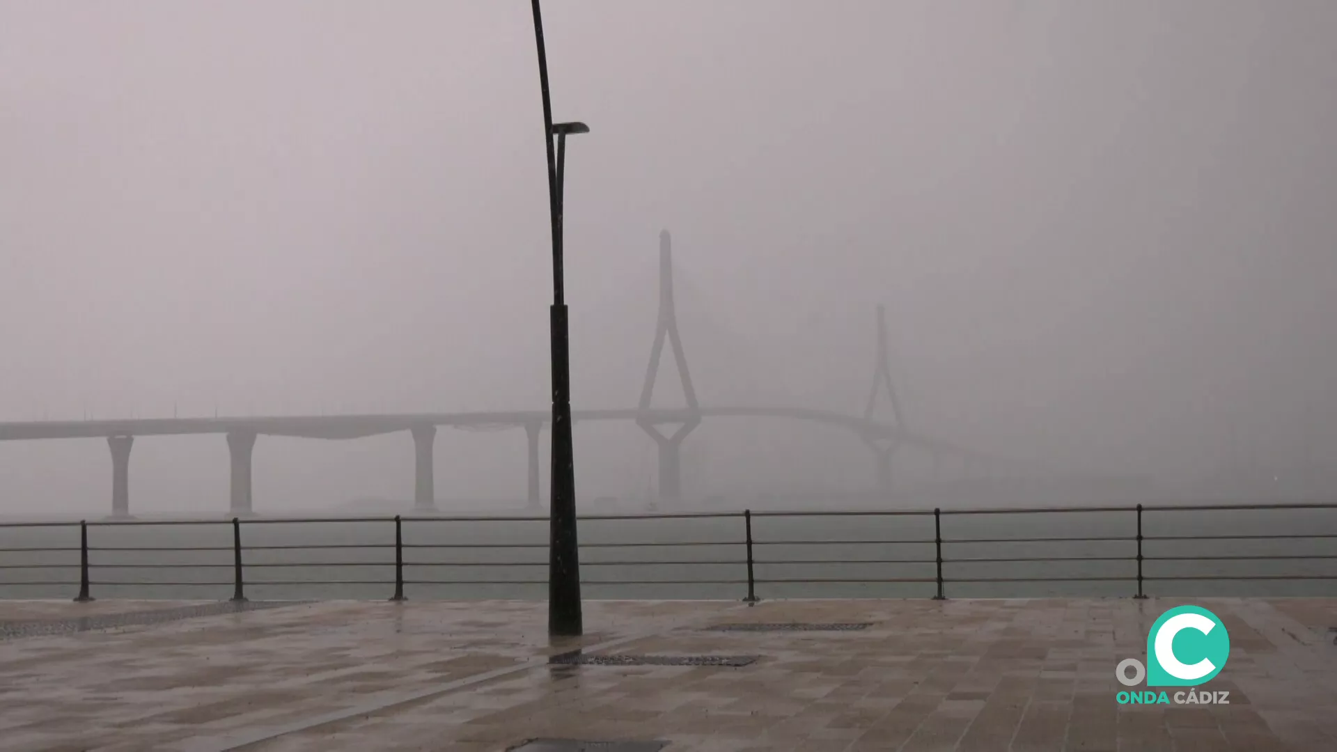 Una imagen del Puente de la Constitución este jueves