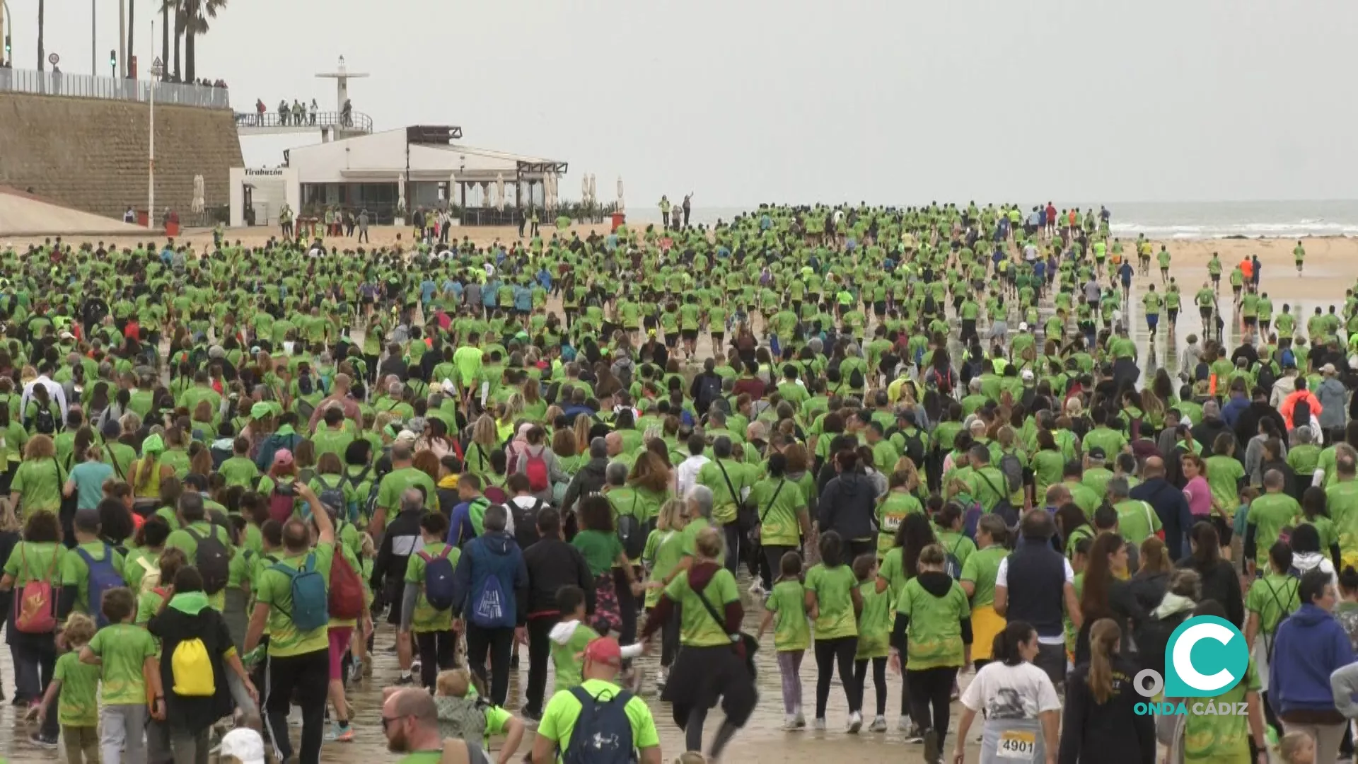 Imagen de la salida de la carrera en Santa María del Mar