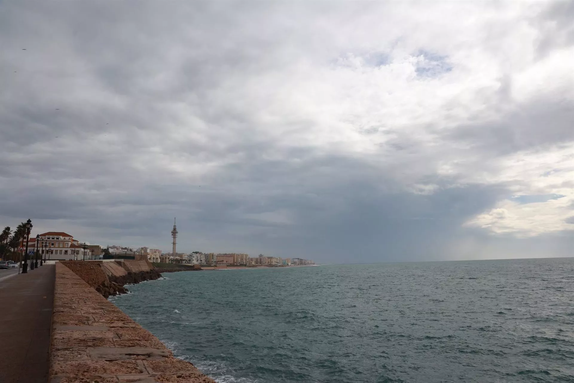 Detalle de la ciudad de Cádiz tras la alerta naranja por la DANA en una imagen de archivo