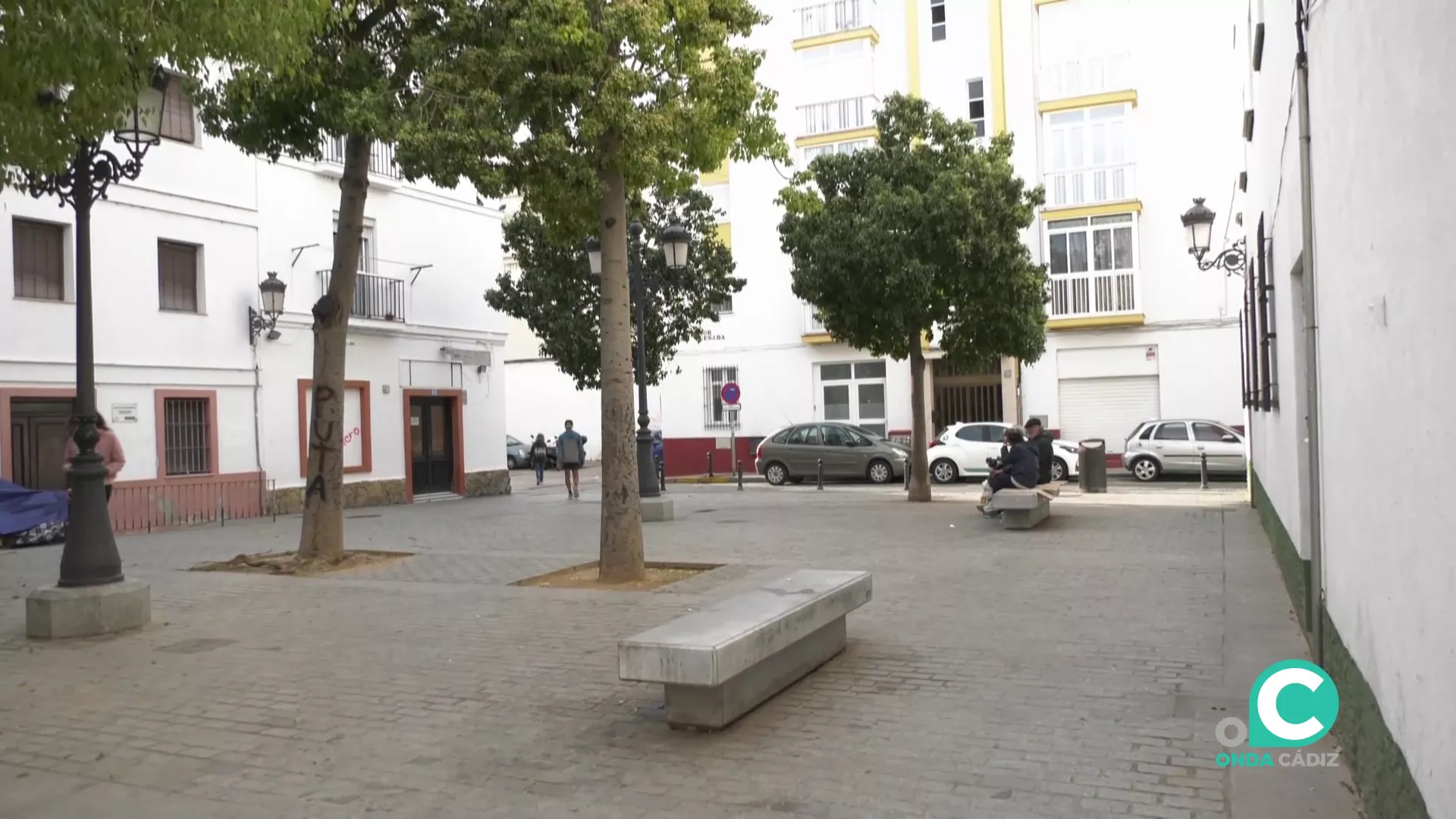 Imagen de la entrada del Albergue Municipal en la plaza Macías Rete.