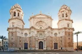 Cada año el número de turistas que quieren conocer el templo va creciendo