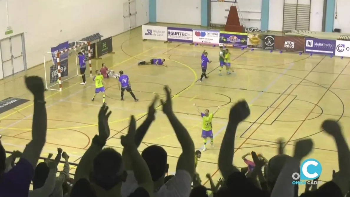 Partido del CD Virgili Cádiz ante el Nueva Era Melilla.