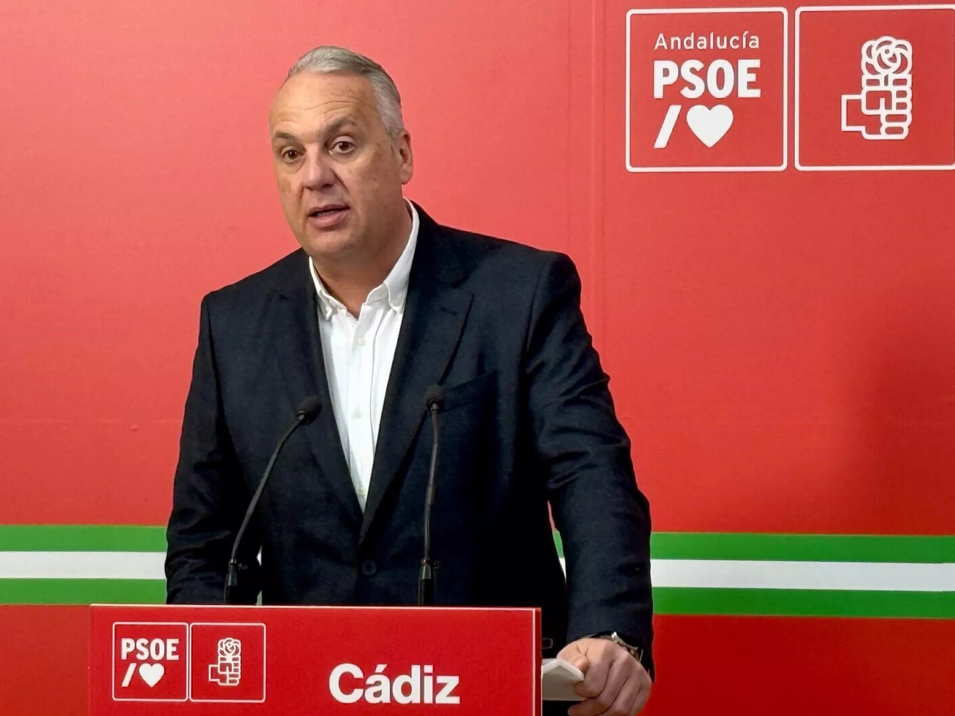 El secretario general socialista de Cádiz en rueda de prensa