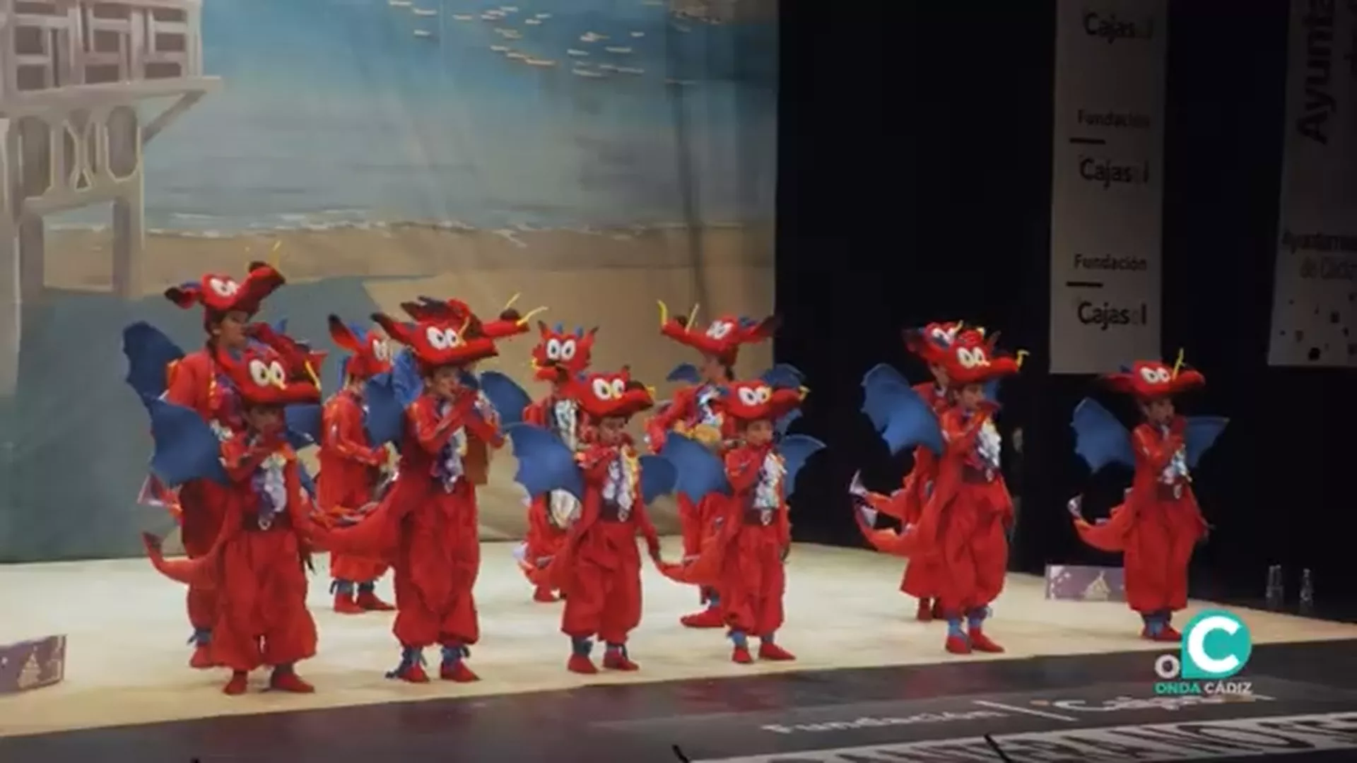 La chirigota infantil "Mushu Carnaval", en la primera sesión de la semifinal de infantil. 