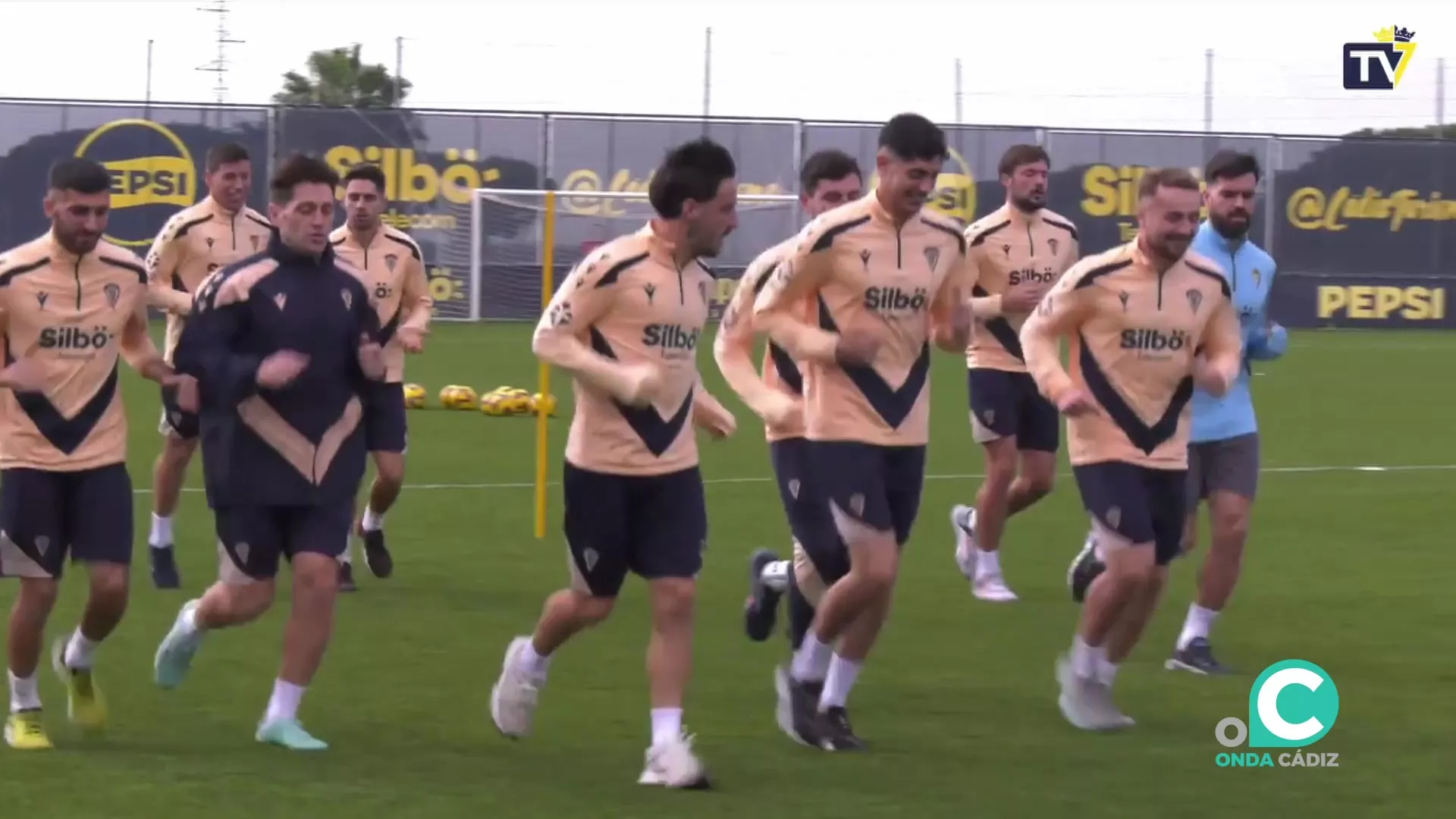 La plantilla cadista prepara su cita en Zaragoza de la próxima jornada La plantilla cadista prepara su cita en Zaragoza de la próxima jornada