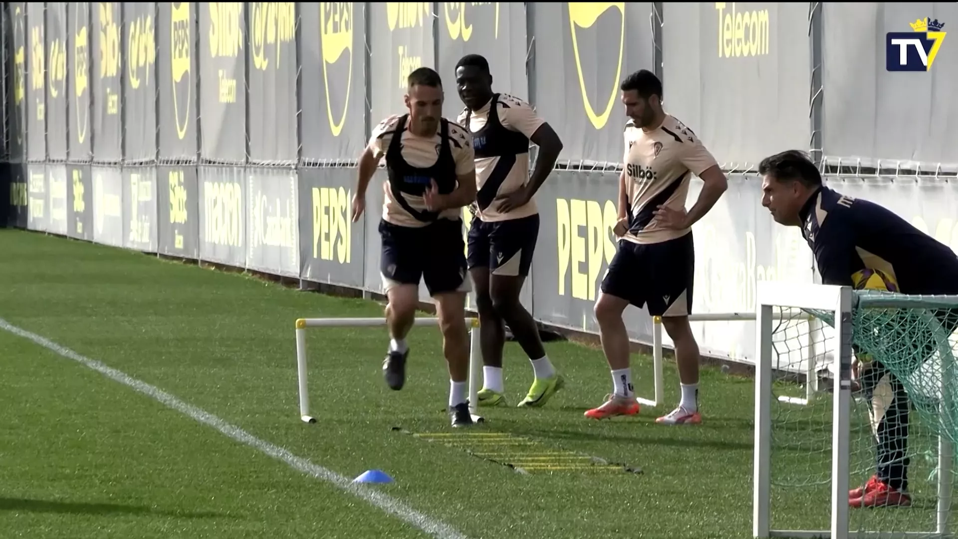 Sesión de entrenamiento de este lunes en la Ciudad Deportiva. 