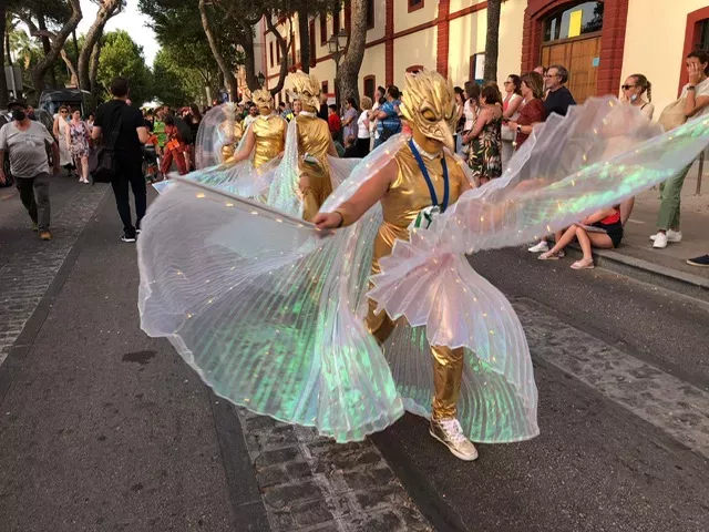 De nuevo se abre la posibilidad de formar parte del cortejo de uno de los momentos más esperados de la fiesta