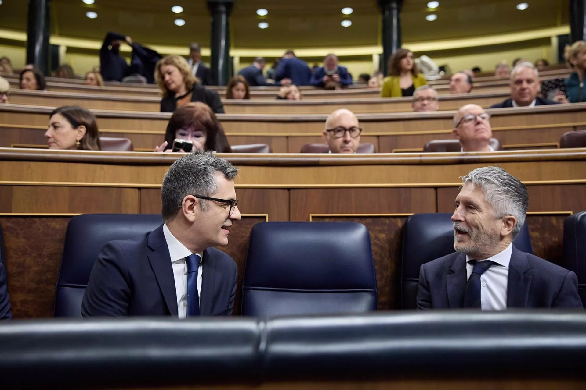 El ministro de la Presidencia y el ministro de Interior en el Congreso de los Diputados