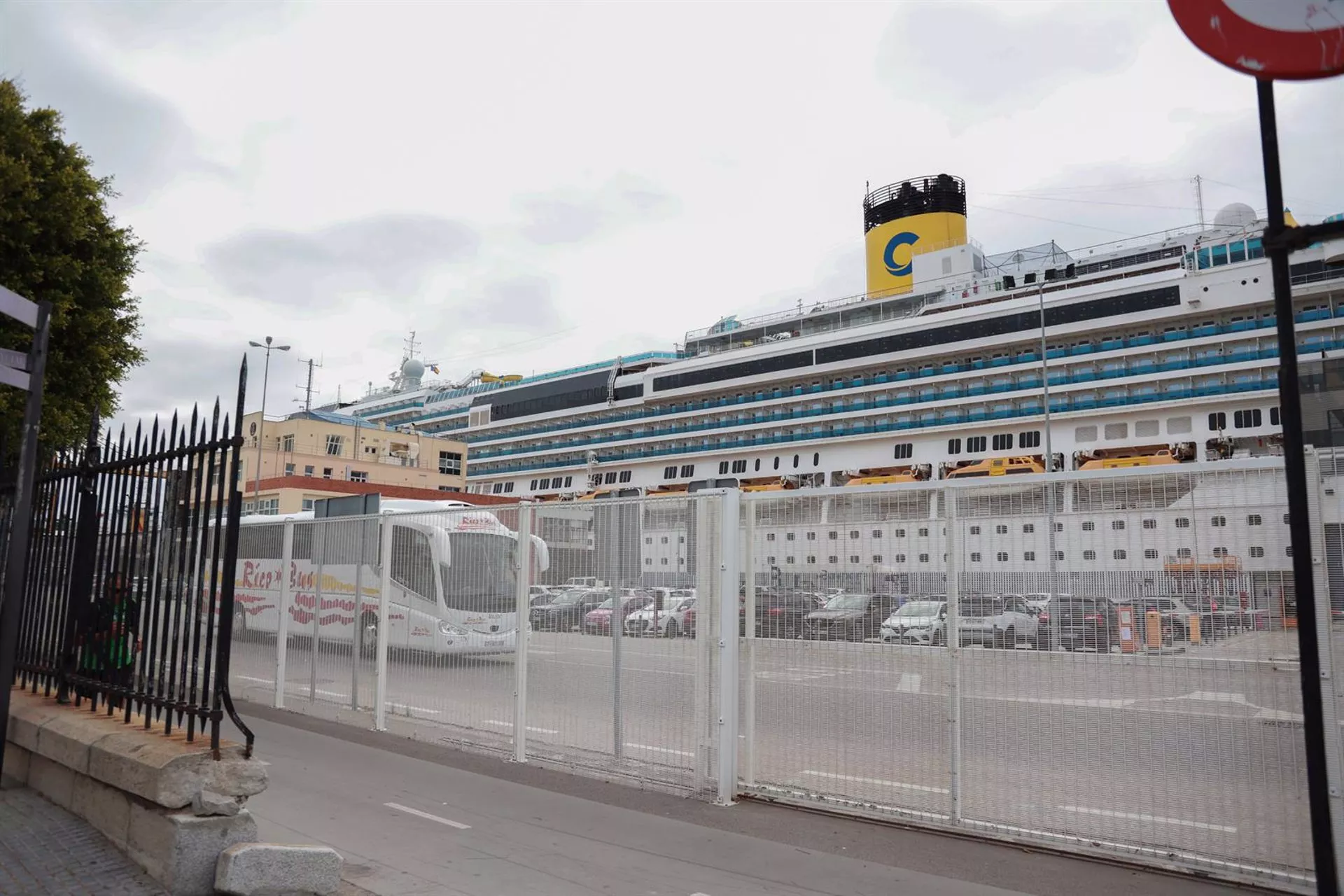 Casi 10.000 cruceristas recalan en Cádiz en el fin de semana 