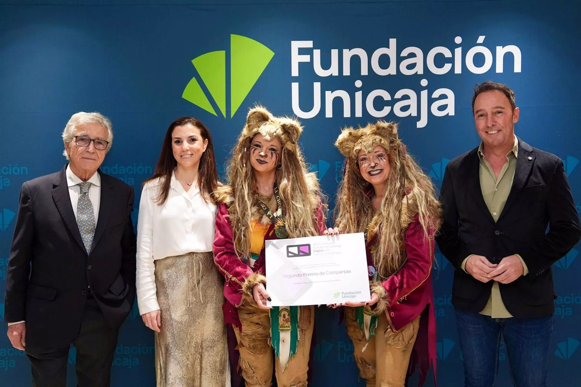 Cádiz el show, Los butaneros, La valla y Los James Bond, ganadores del XLVI Concurso de Unicaja de Coplas del Carnaval Cádiz el show, Los butaneros, La valla y Los James Bond, ganadores del XLVI Concurso de Unicaja de Coplas del Carnaval