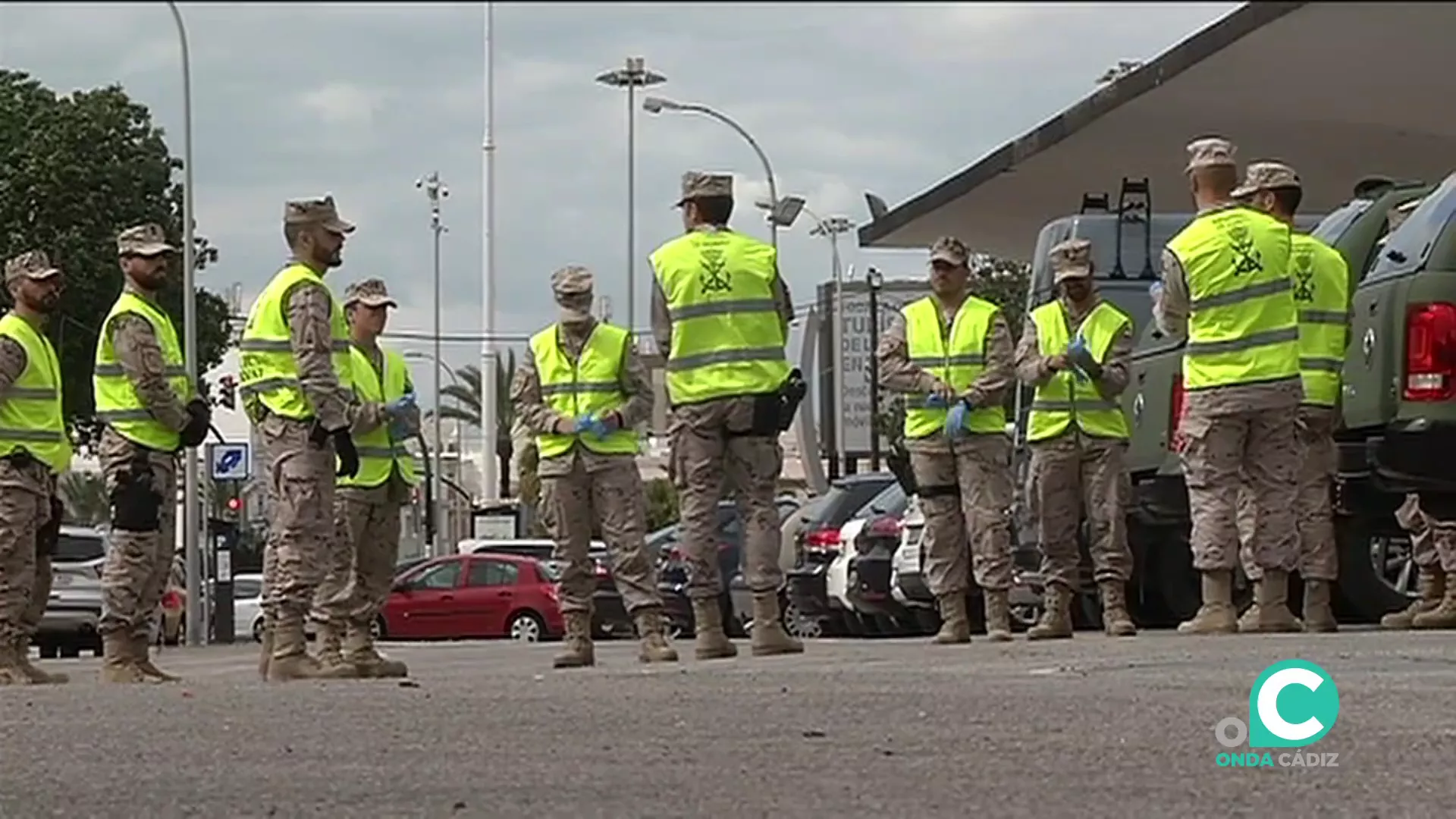 Militares de patrulla en Cádiz una de las imagenes del confinamiento