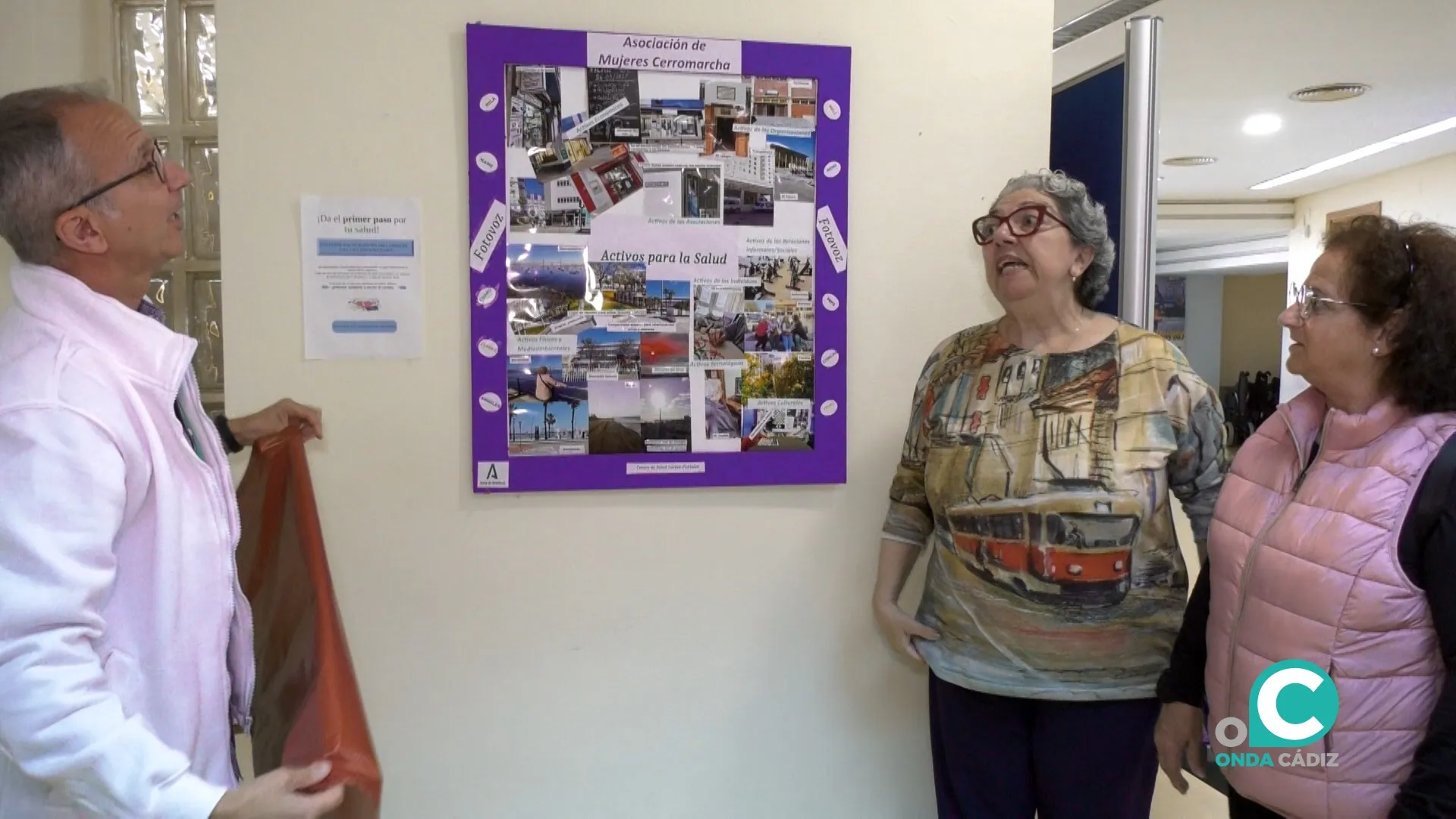 Momento de la inauguración del panel informativo elaborado por la asociación Cerro Marcha. Momento de la inauguración del panel informativo elaborado por la asociación Cerro Marcha.