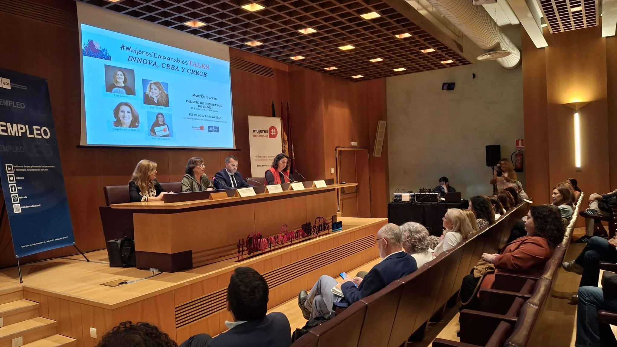 Momento de la inauguración del evento #MujeresImparablesTalks en el Palacio de Congresos. Momento de la inauguración del evento #MujeresImparablesTalks en el Palacio de Congresos.